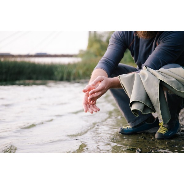 Рушник мікрофібри в чохлі TRAMP Pocket Towel 50х100 M navy UTRA-161