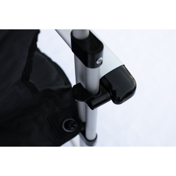 Крісло розкладне Tramp з ущільненої спинкою і жорсткими підлокітниками TRF-004